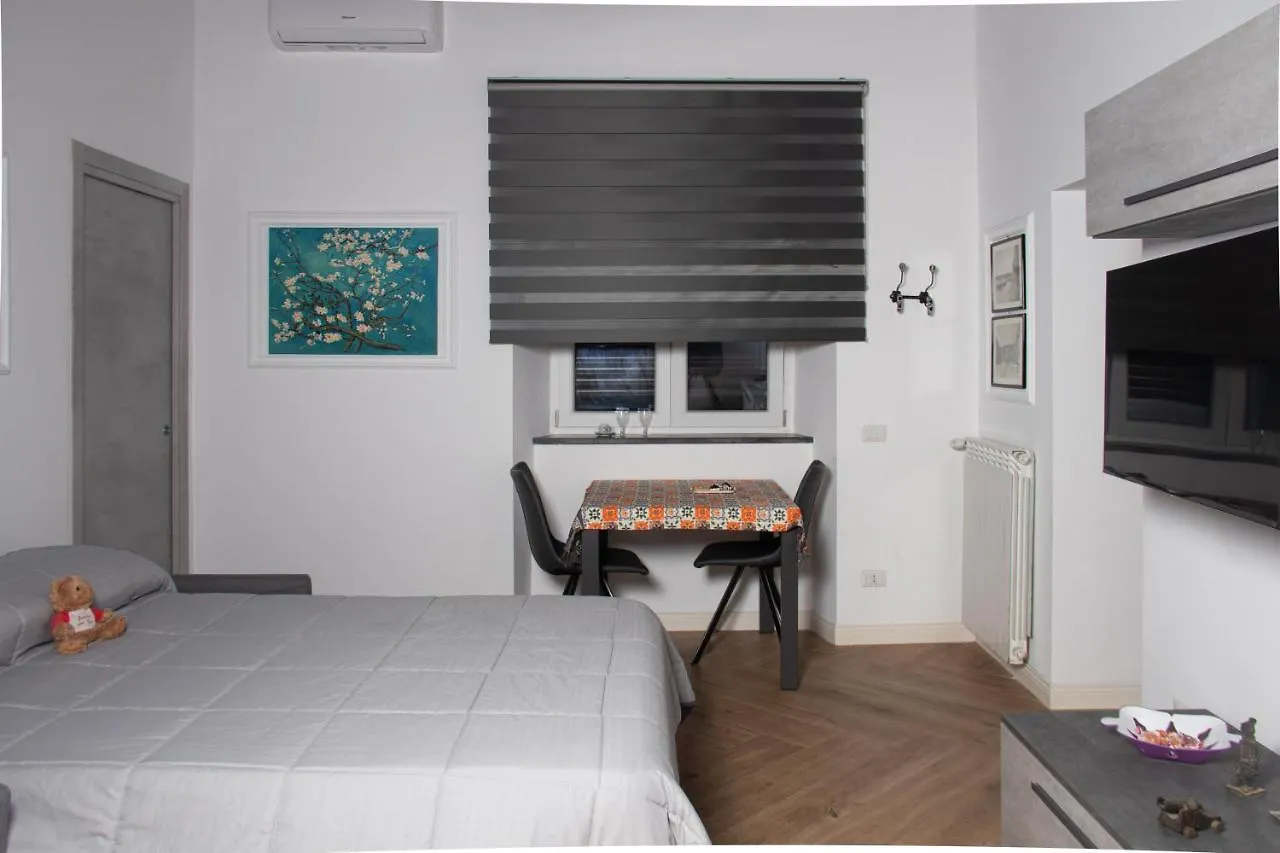 Apartment Toledo Alley Naples Italy