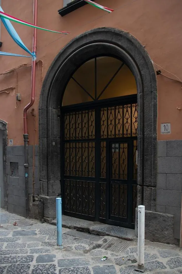 Toledo Alley Naples Apartment